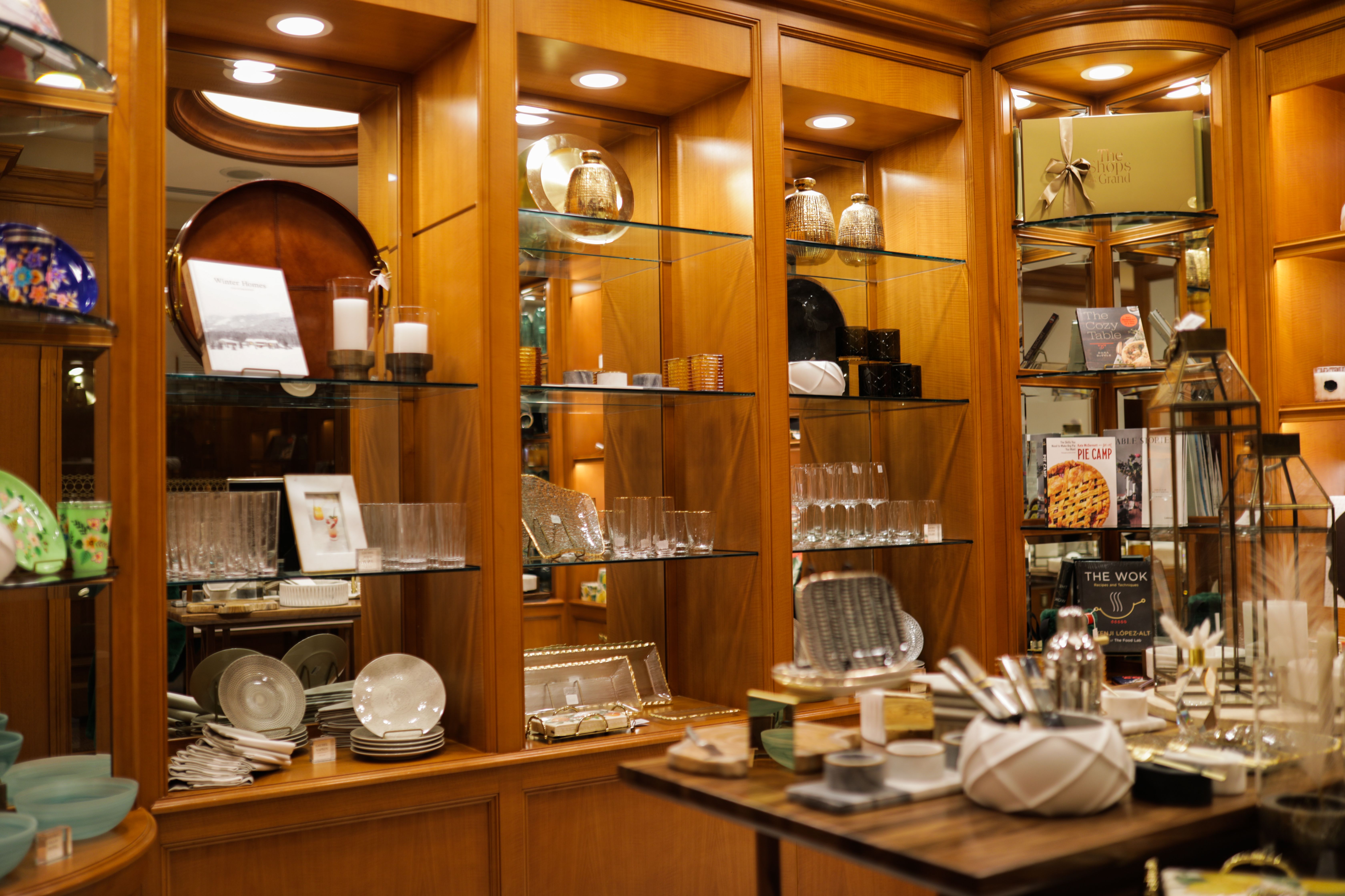 Display shelves in a retail store