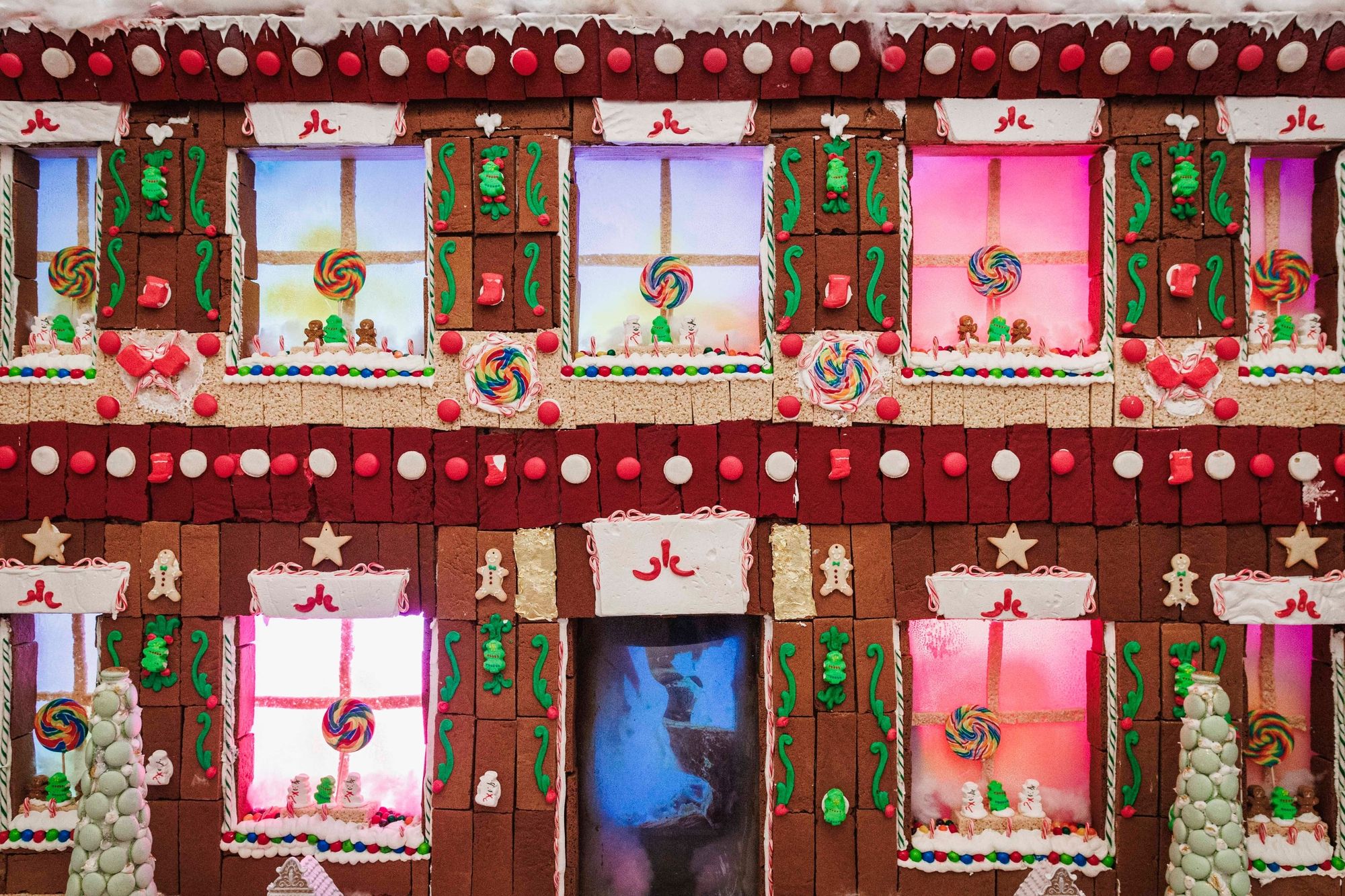 Gingerbread house close up