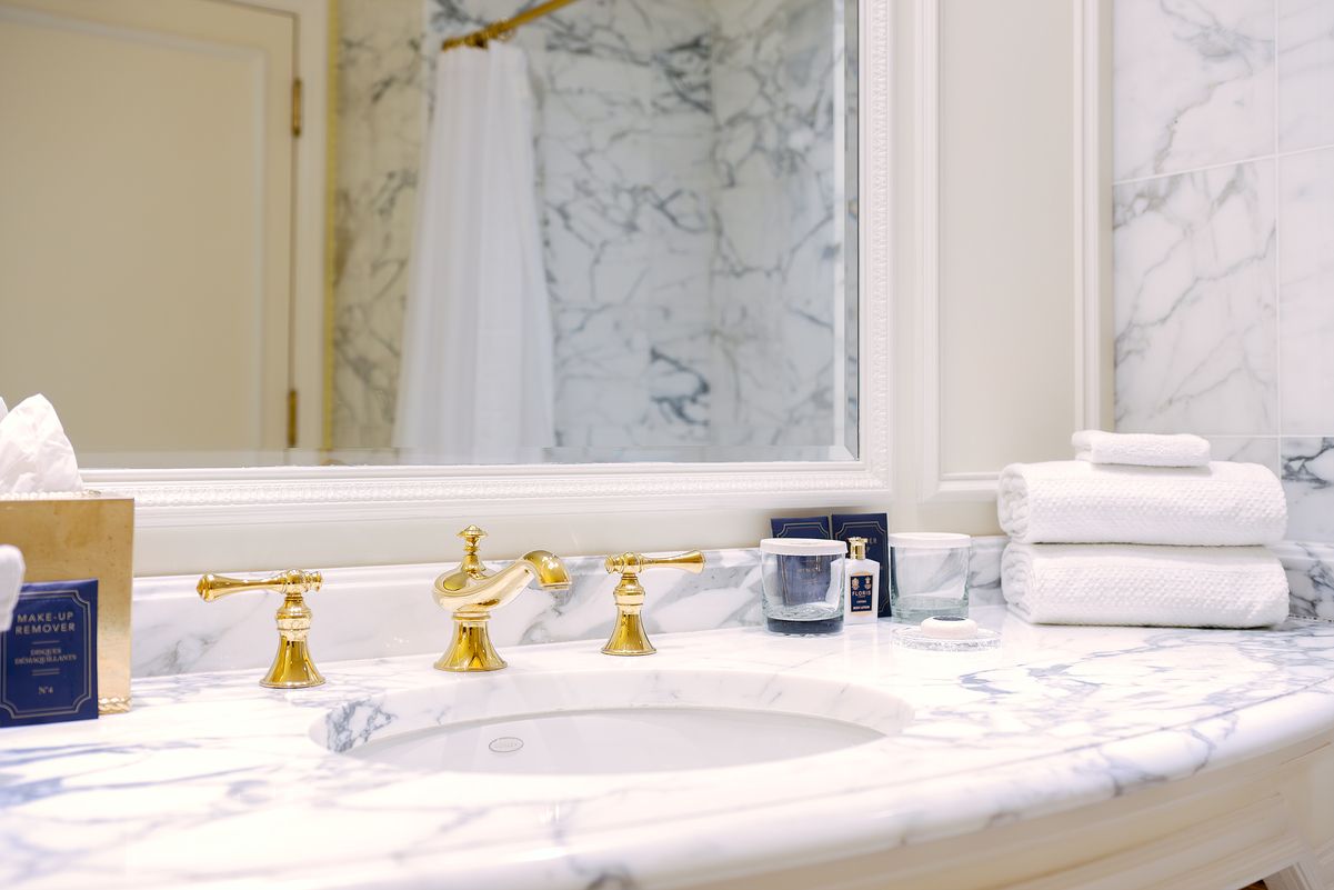 ADA room bathroom vanity details