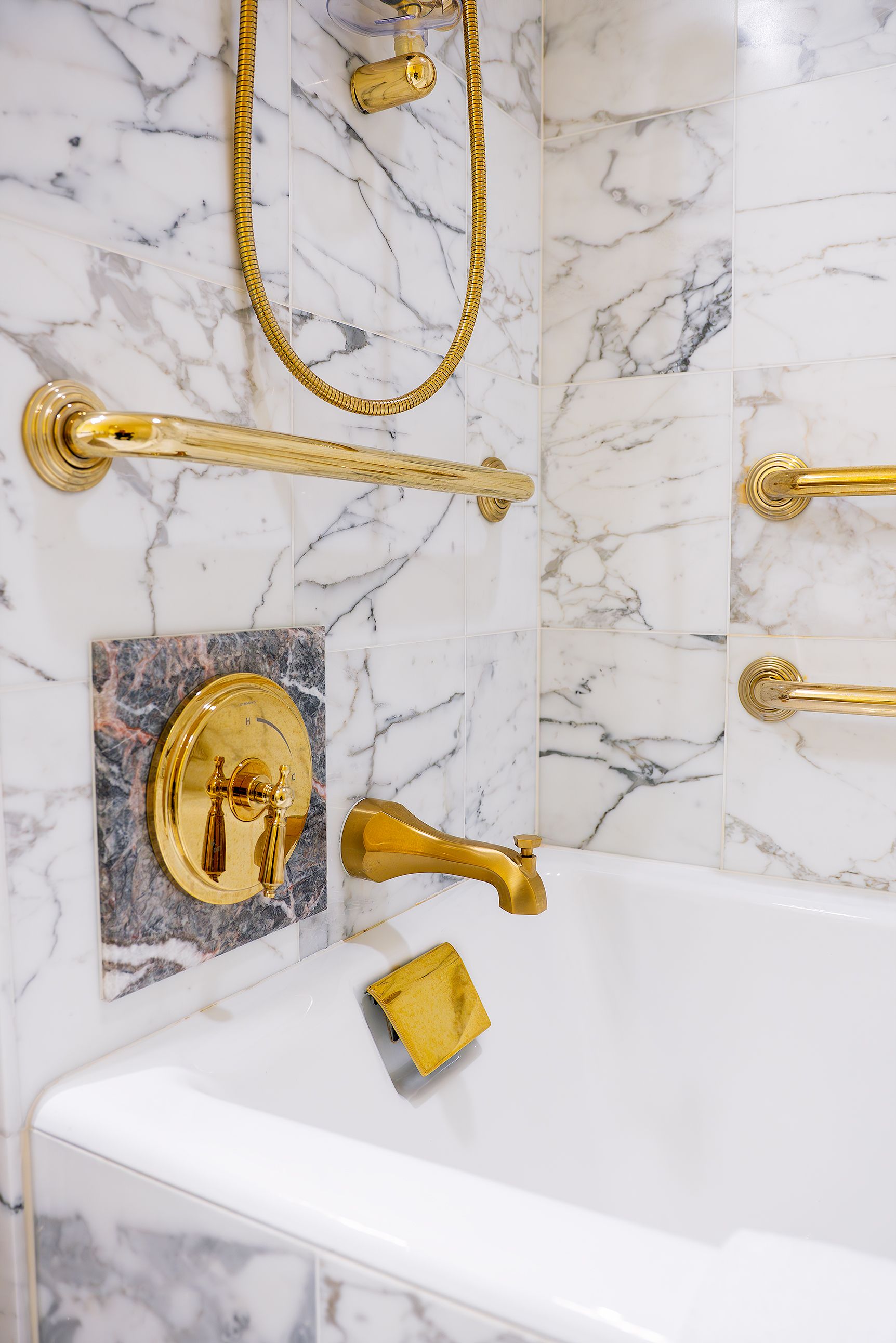 Accessible bath faucet