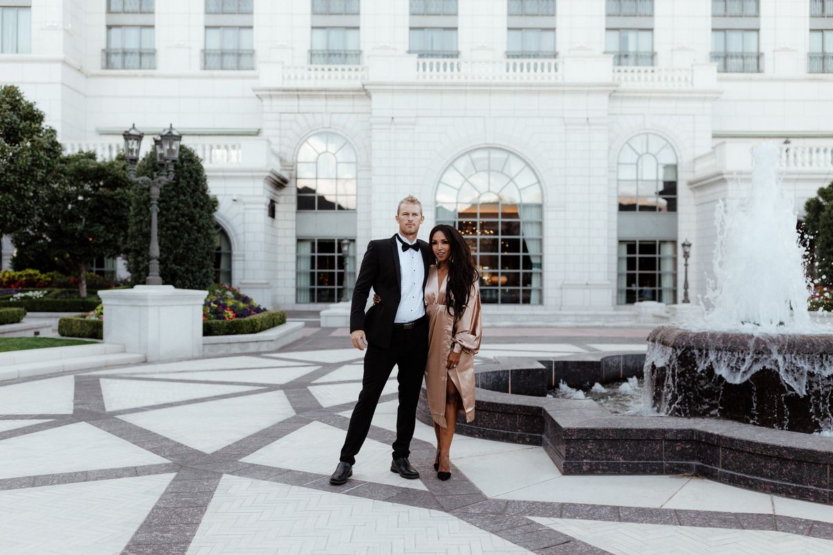 couple in grand america courtyard