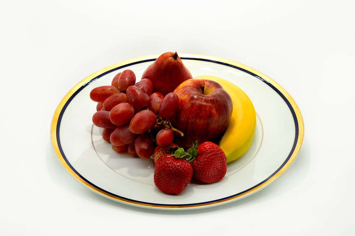 small plate of different fruits