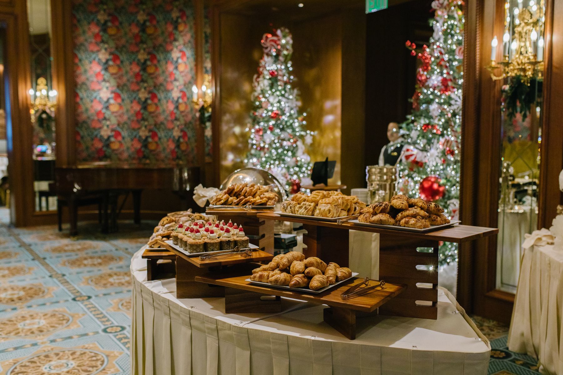 Santa Buffet Dessert Table