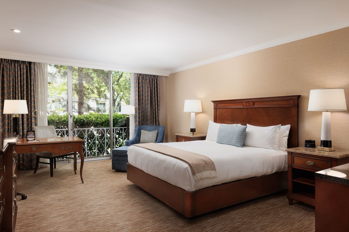 Little America Salt Lake Accessible Rooms bed